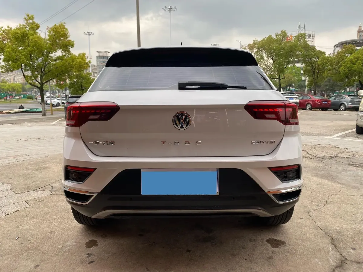 2019 Volkswagen T-Roc 1.4T 131HP L4 7DCT,autocango,china used car exporter,china ev exporter,chinese used car exporter,chinese used ev exporter