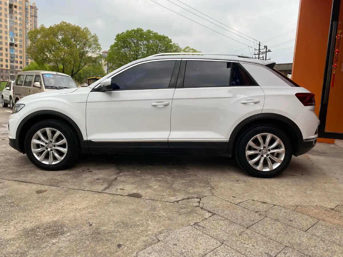 2019 Volkswagen T-Roc 1.4T 131HP L4 7DCT,autocango,china used car exporter,china ev exporter,chinese used car exporter,chinese used ev exporter