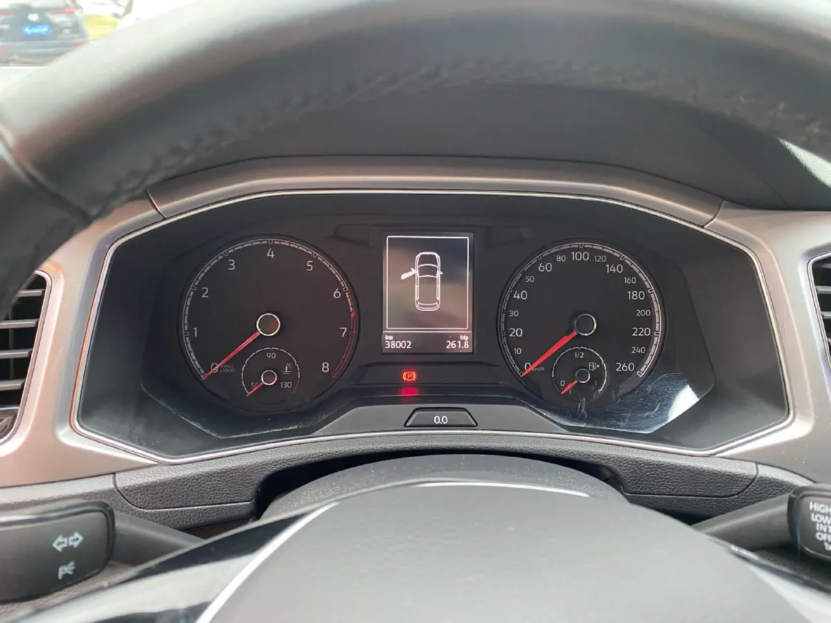 2019 Volkswagen T-Roc 1.4T 131HP L4 7DCT,autocango,china used car exporter,china ev exporter,chinese used car exporter,chinese used ev exporter