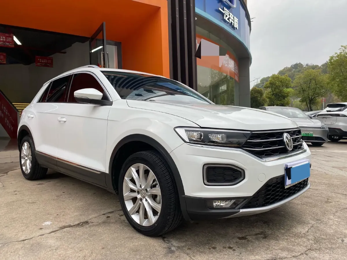 2019 Volkswagen T-Roc 1.4T 131HP L4 7DCT,autocango,china used car exporter,china ev exporter,chinese used car exporter,chinese used ev exporter