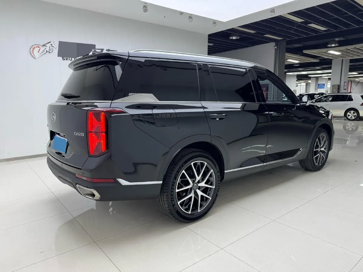 2022 GAC Trumpchi GS8 2.0T 252HP L4 8AT,autocango,china used car exporter,china ev exporter,chinese used car exporter,chinese used ev exporter