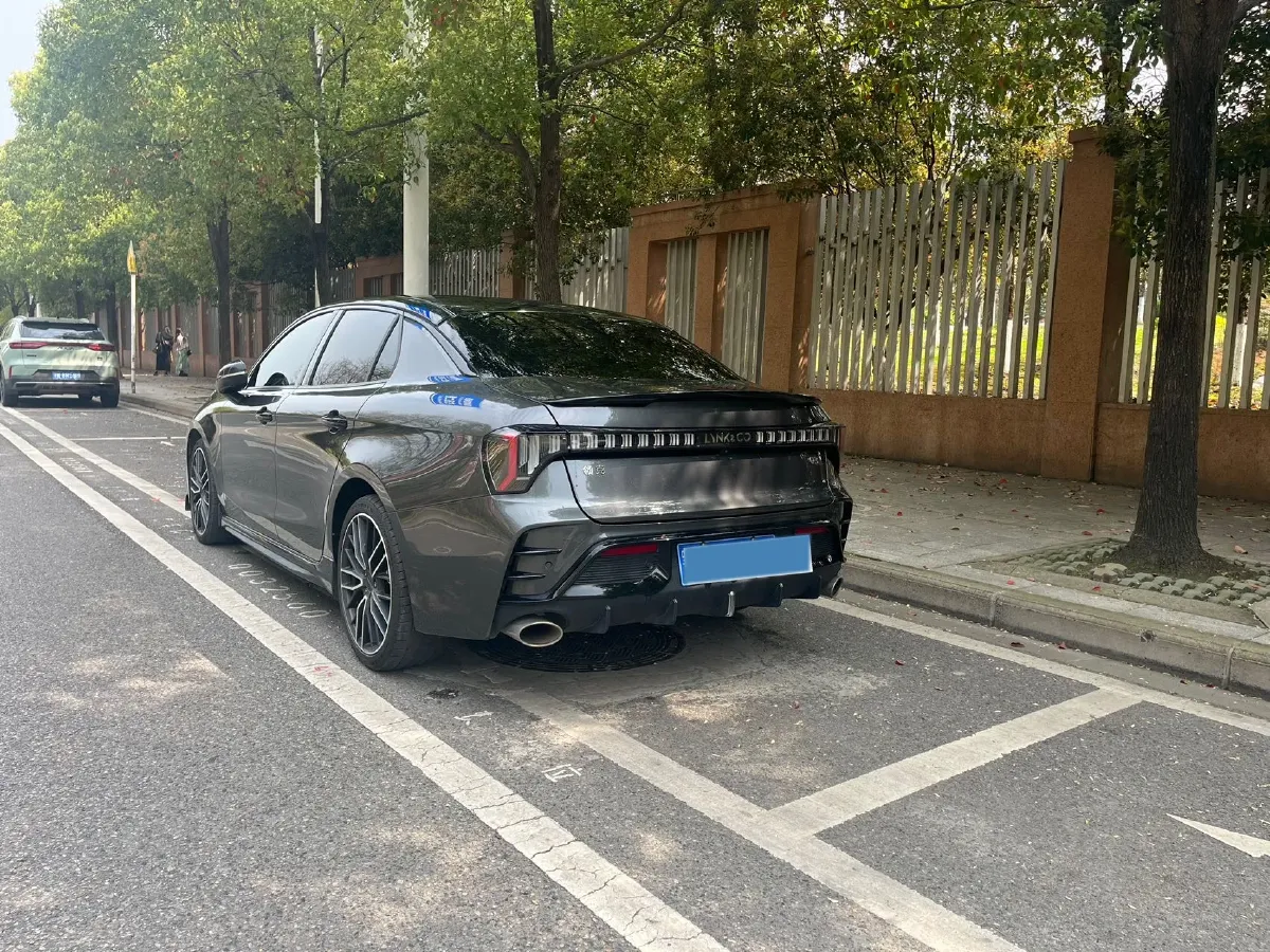 2025 LYNK&CO 03 2.0T 254HP L4 7DCT,autocango,china used car exporter,china ev exporter,chinese used car exporter,chinese used ev exporter
