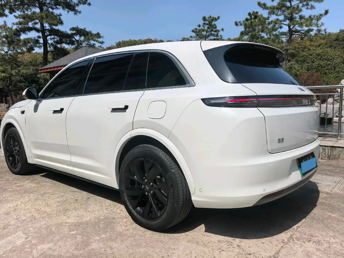 2023 Li L7 Range Extended 154HP REEV 40.9KWH,autocango,china used car exporter,china ev exporter,chinese used car exporter,chinese used ev exporter