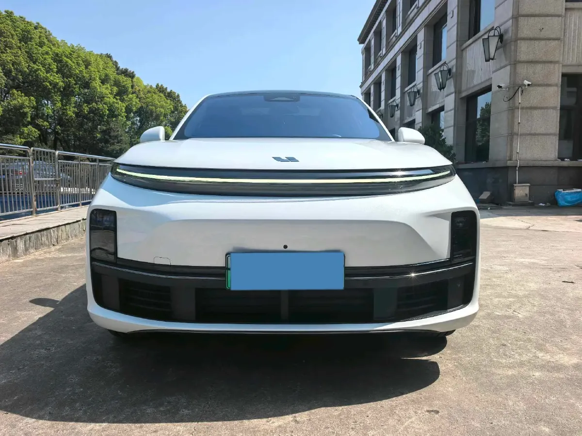 2023 Li L7 Range Extended 154HP REEV 40.9KWH,autocango,china used car exporter,china ev exporter,chinese used car exporter,chinese used ev exporter