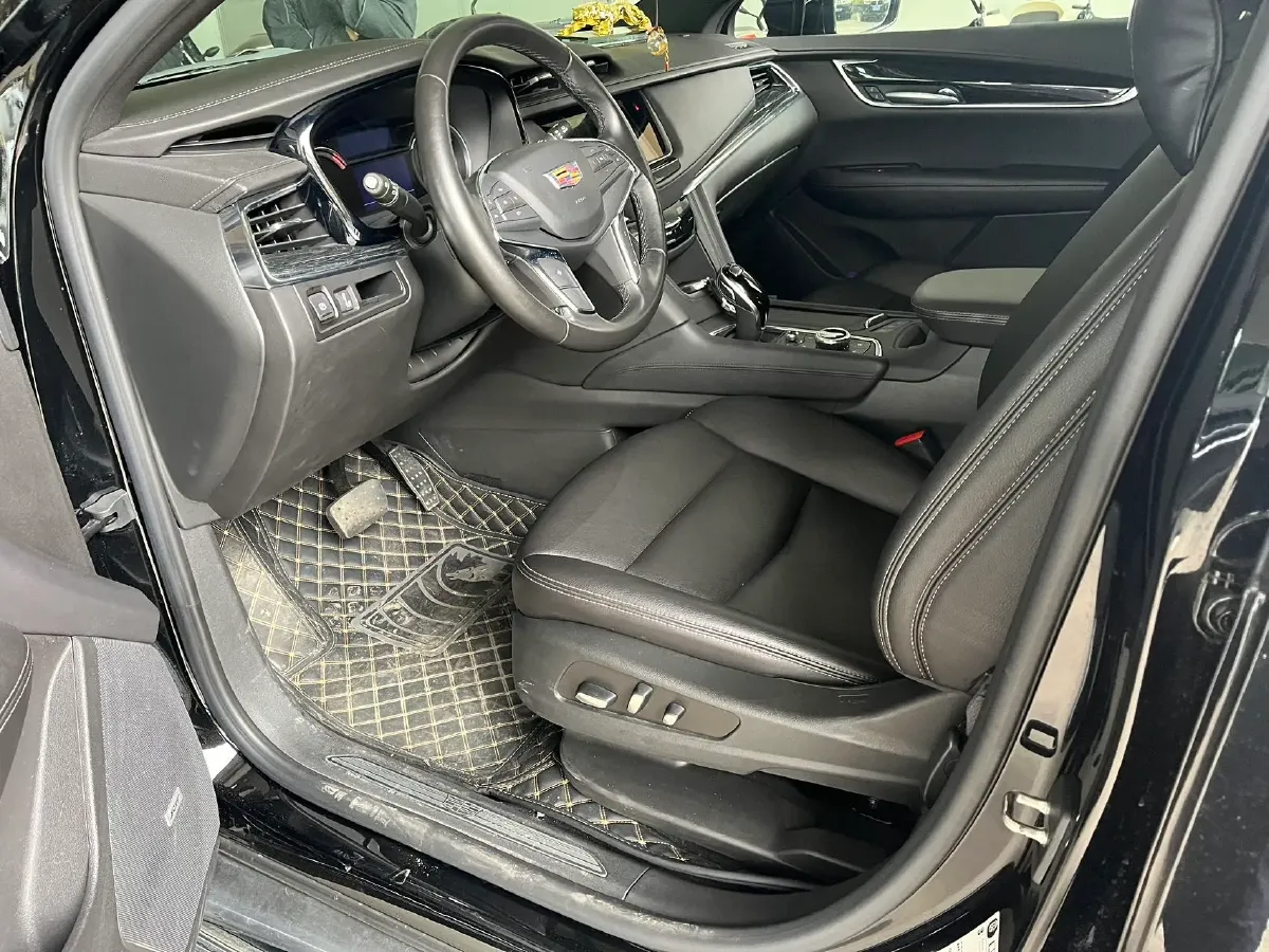 2021 Cadillac XT5 2.0T 237HP L4 9AT,autocango,china used car exporter,china ev exporter,chinese used car exporter,chinese used ev exporter