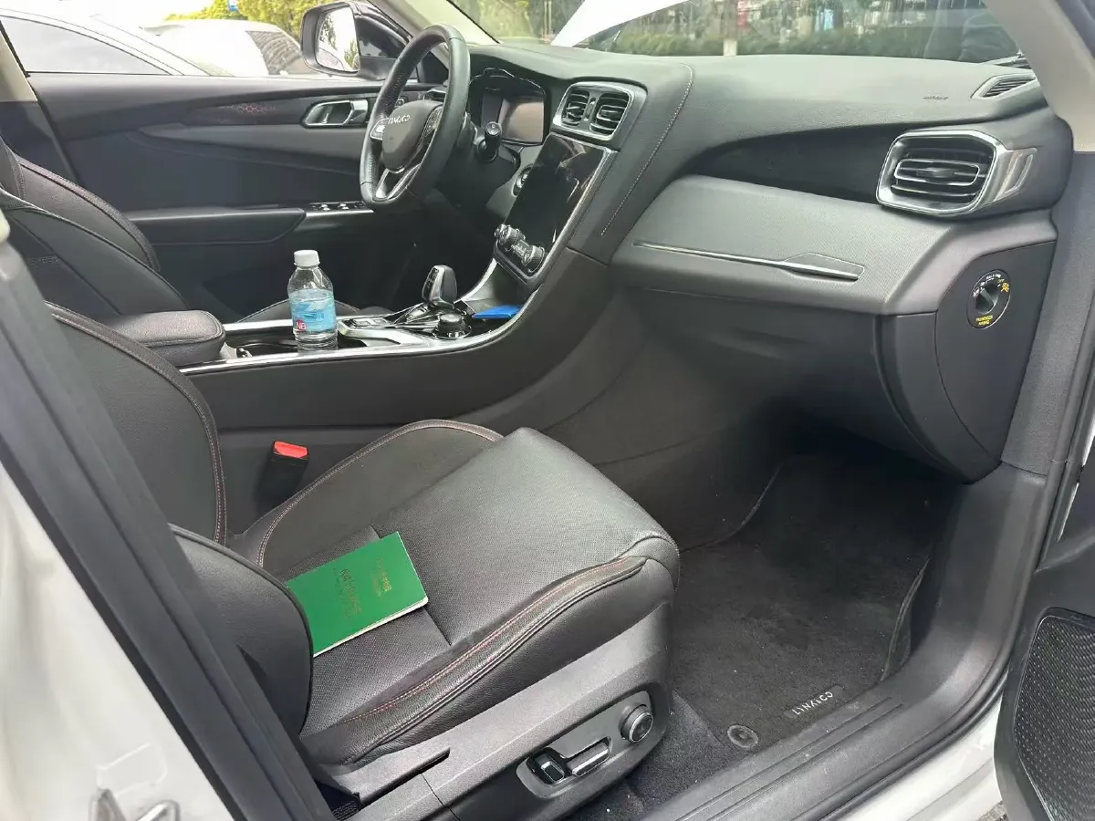 2019 LYNK&CO 01 2.0T 190HP L4 7DCT,autocango,china used car exporter,china ev exporter,chinese used car exporter,chinese used ev exporter