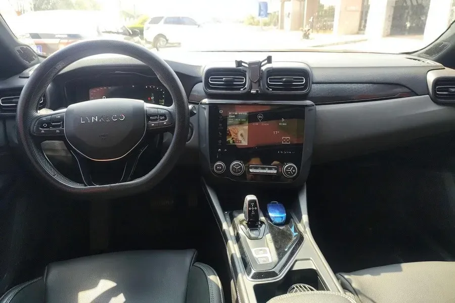 2021 LYNK&CO 02 1.5T 180HP L3 7DCT,autocango,china used car exporter,china ev exporter,chinese used car exporter,chinese used ev exporter