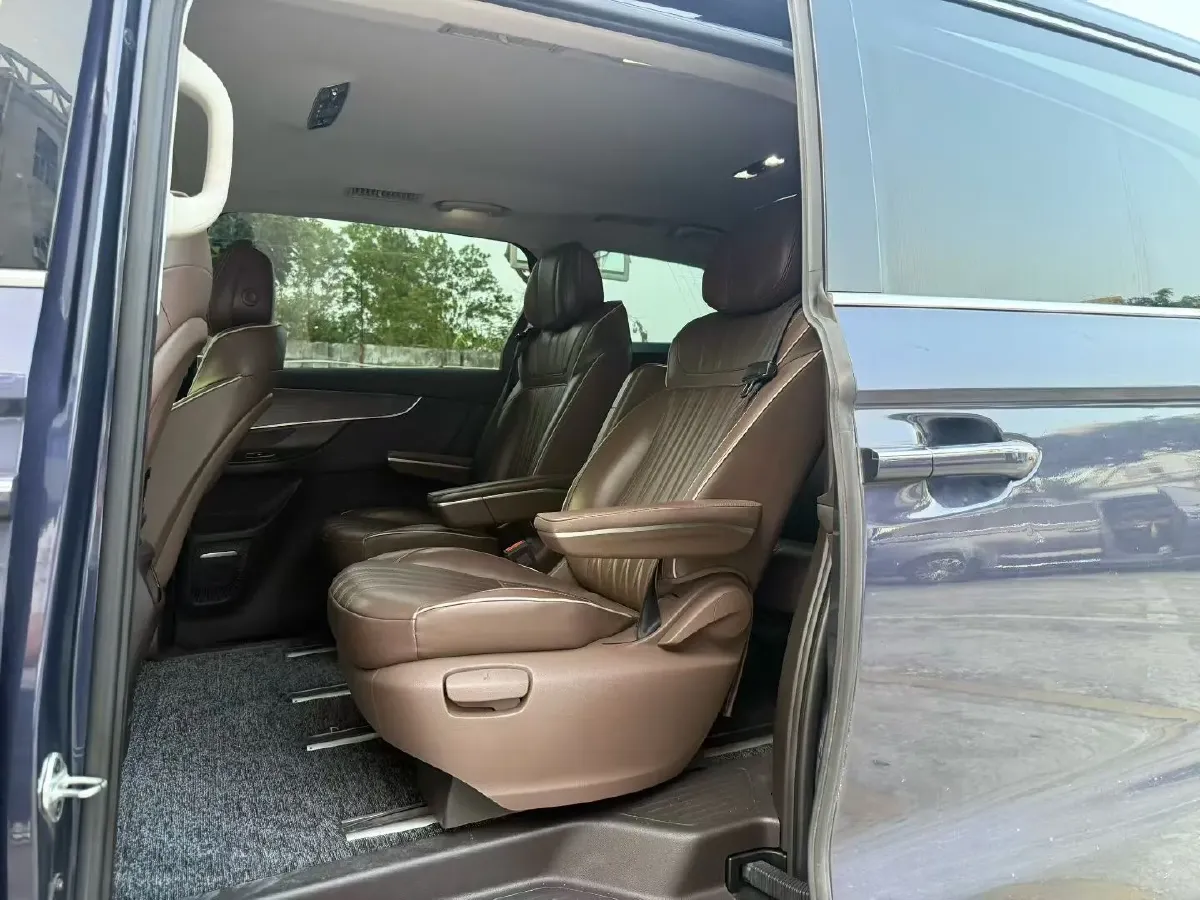 2022 Roewe iMAX8 BEV 90KWH,autocango,china used car exporter,china ev exporter,chinese used car exporter,chinese used ev exporter