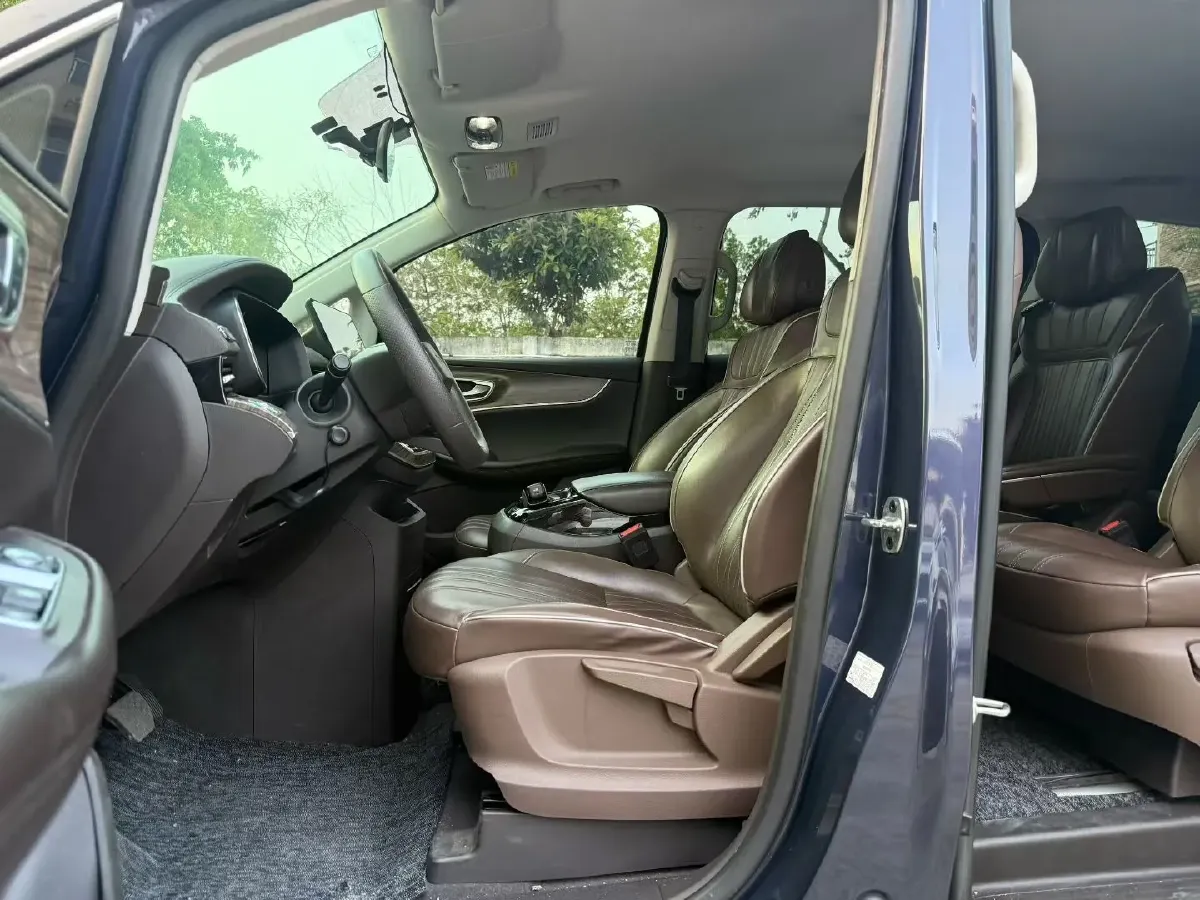 2022 Roewe iMAX8 BEV 90KWH,autocango,china used car exporter,china ev exporter,chinese used car exporter,chinese used ev exporter