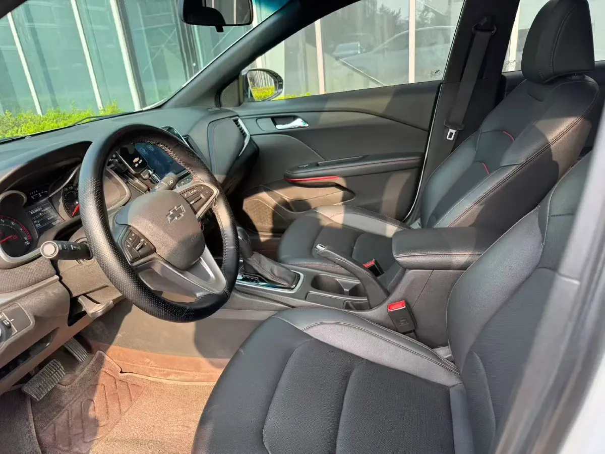 2022 Chevrolet Monza 1.3T 163HP L3 6AT,autocango,china used car exporter,china ev exporter,chinese used car exporter,chinese used ev exporter