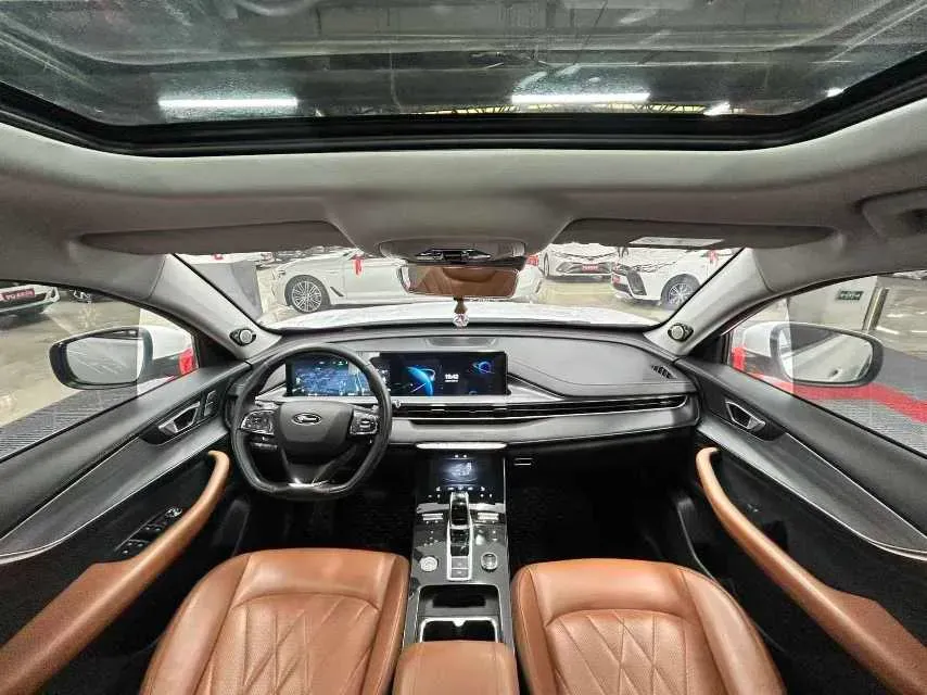 2021 Chery Tiggo 8 Plus 1.6T 197HP L4 7DCT,autocango,china used car exporter,china ev exporter,chinese used car exporter,chinese used ev exporter