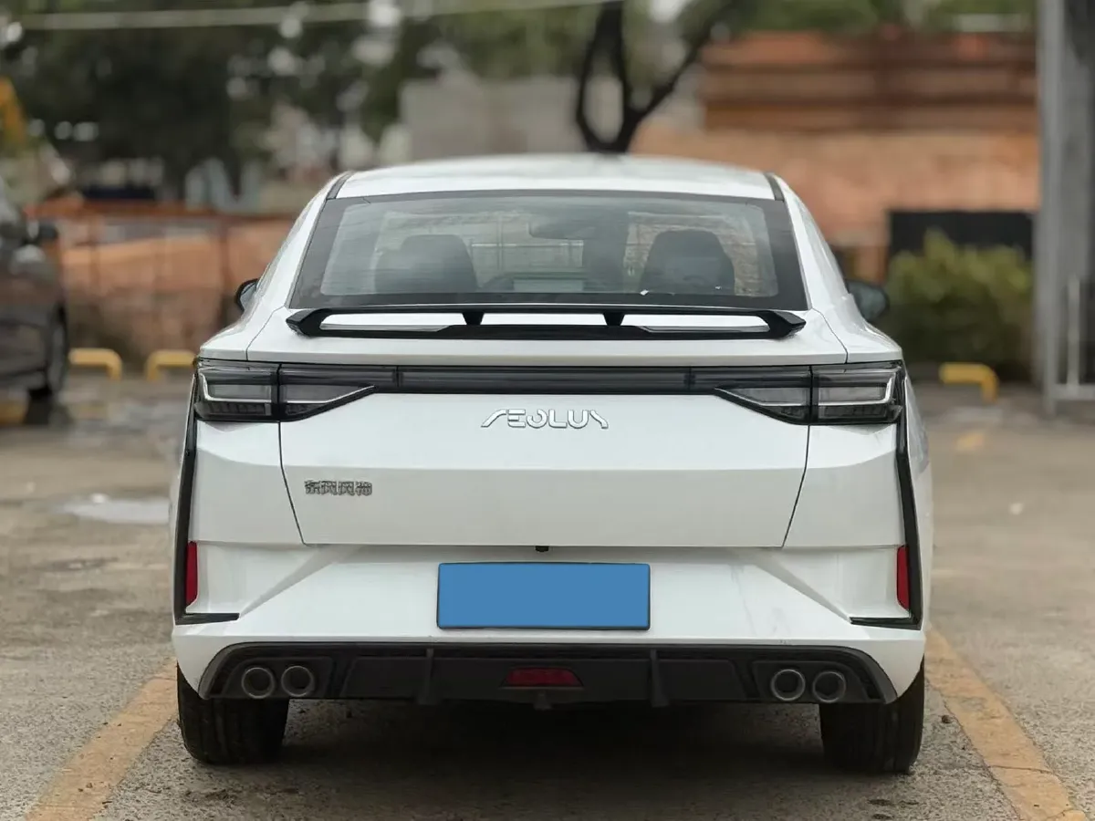 2023 DongFeng Aeolus YiXuan 1.5L 125HP L4 6DCT,autocango,china used car exporter,china ev exporter,chinese used car exporter,chinese used ev exporter