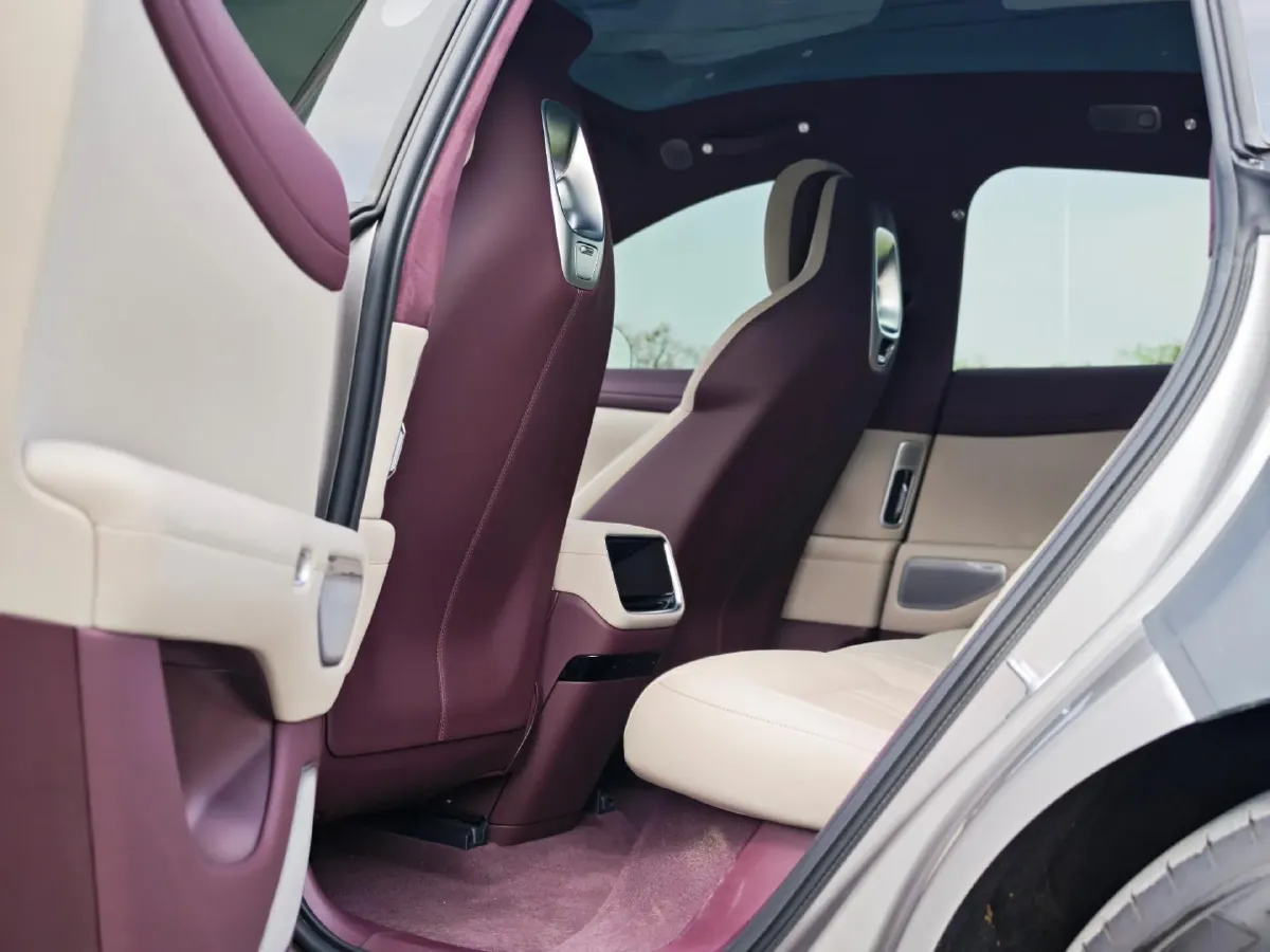 2025 MI YU7 BEV 101.7KWH,autocango,china used car exporter,china ev exporter,chinese used car exporter,chinese used ev exporter