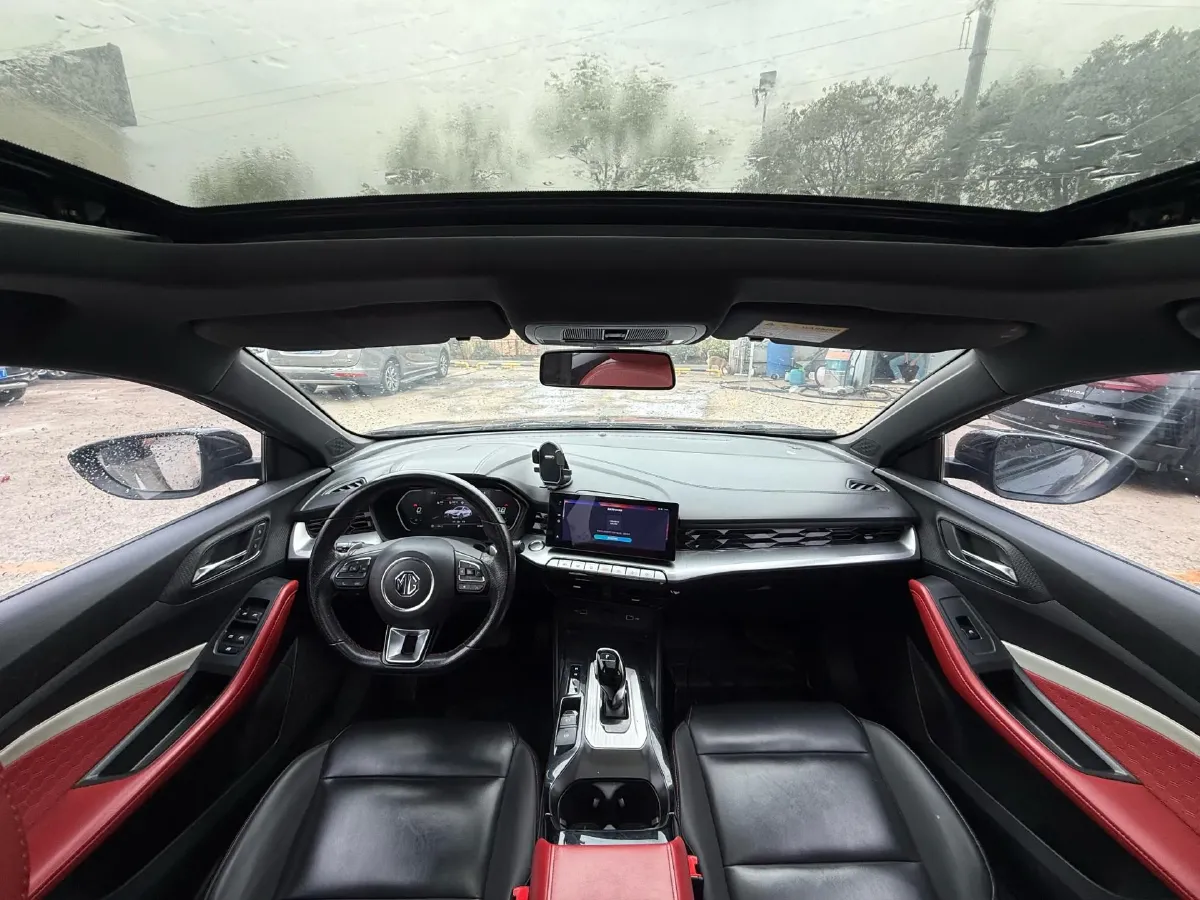 2022 MG 5 1.5T 173HP L4 7DCT,autocango,china used car exporter,china ev exporter,chinese used car exporter,chinese used ev exporter