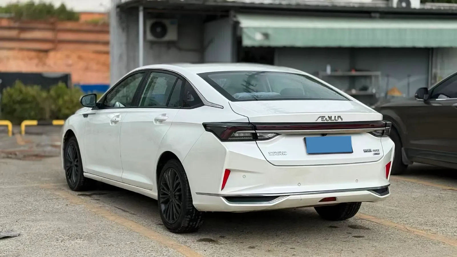 2021 DongFeng Aeolus YiXuan MAX 1.5T 190HP L4 7DCT,autocango,china used car exporter,china ev exporter,chinese used car exporter,chinese used ev exporter