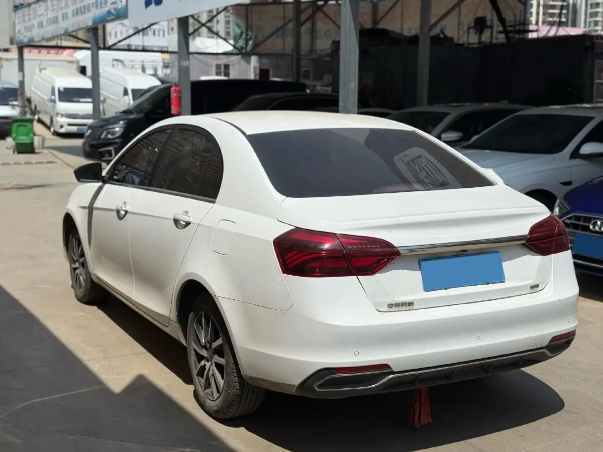 2019 Geely Emgrand 1.5L 109HP L4 5MT,autocango,china used car exporter,china ev exporter,chinese used car exporter,chinese used ev exporter