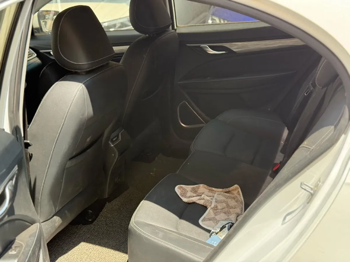 2019 Geely Emgrand 1.5L 109HP L4 5MT,autocango,china used car exporter,china ev exporter,chinese used car exporter,chinese used ev exporter