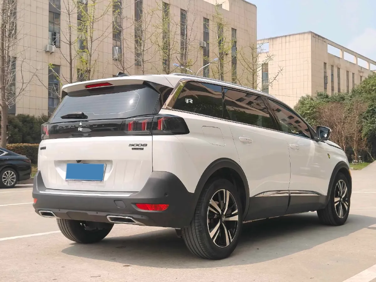 2023 Peugeot 5008 1.8T 211HP L4 8AT,autocango,china used car exporter,china ev exporter,chinese used car exporter,chinese used ev exporter