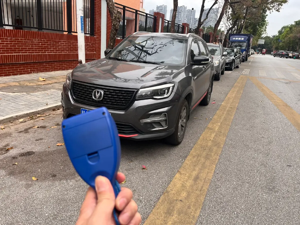 2021 ChangAn CS75 1.5T 178HP L4 7DCT,autocango,china used car exporter,china ev exporter,chinese used car exporter,chinese used ev exporter