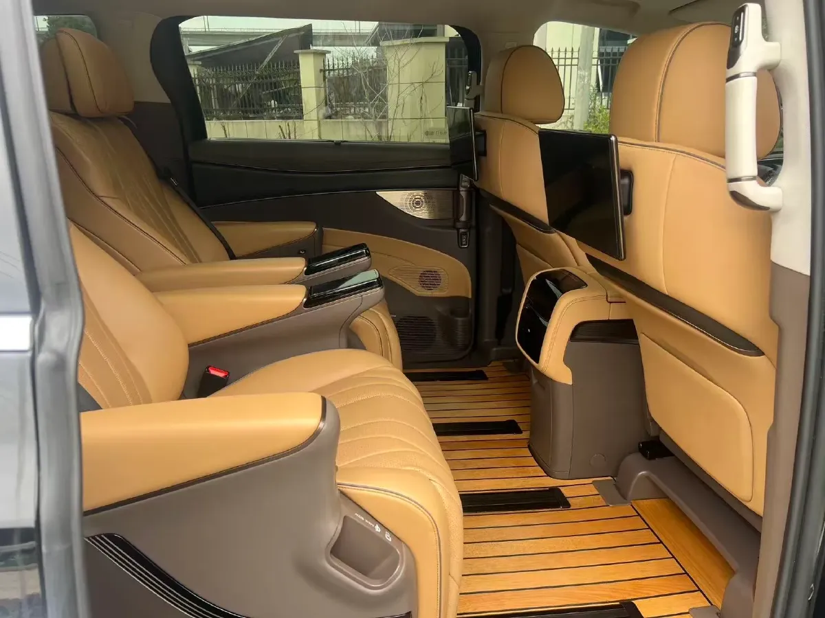 2022 Mercedes-Benz GLC Class 2.0T 197HP L4 9AT,autocango,china used car exporter,china ev exporter,chinese used car exporter,chinese used ev exporter