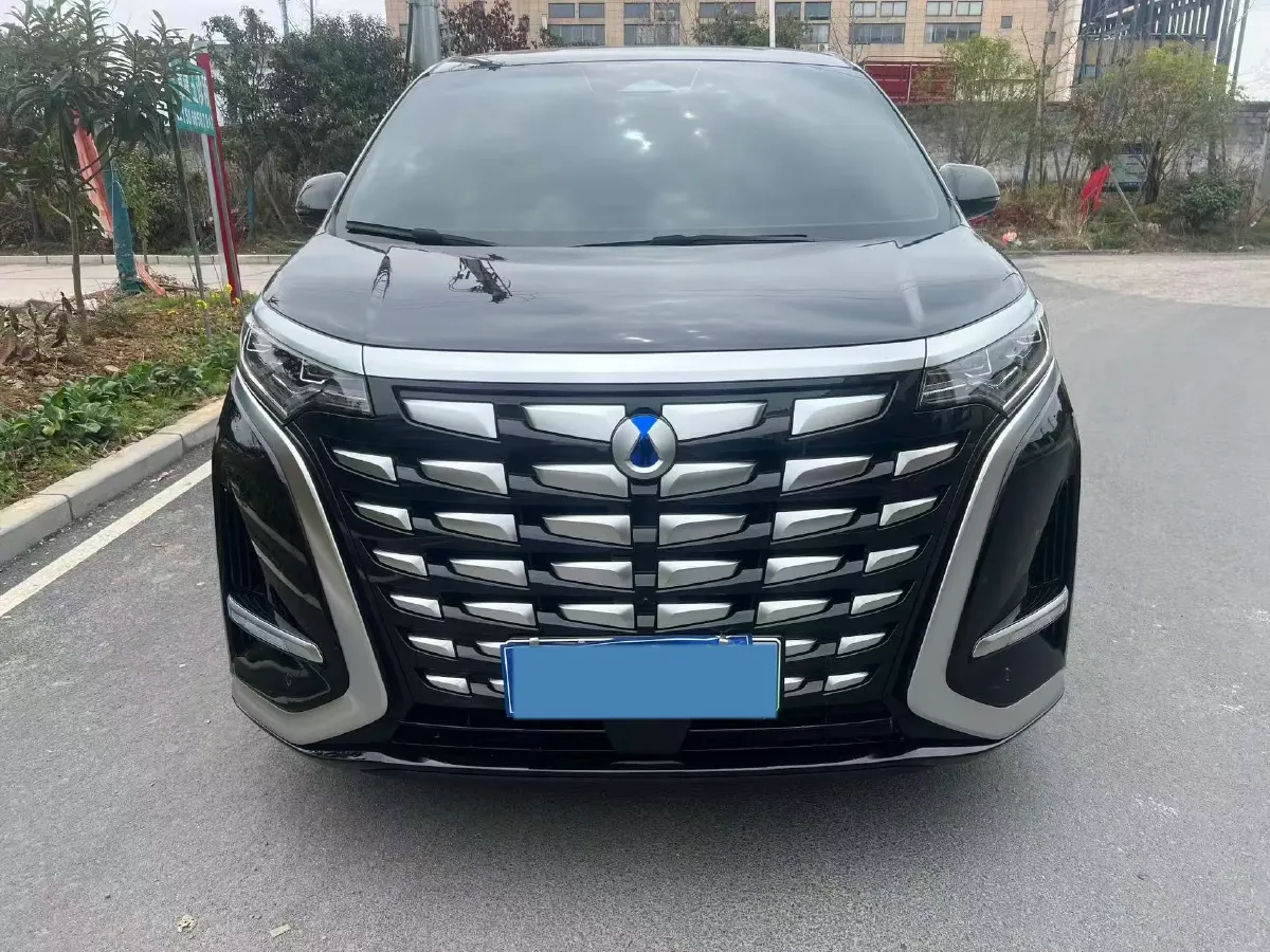 2022 Mercedes-Benz GLC Class 2.0T 197HP L4 9AT,autocango,china used car exporter,china ev exporter,chinese used car exporter,chinese used ev exporter