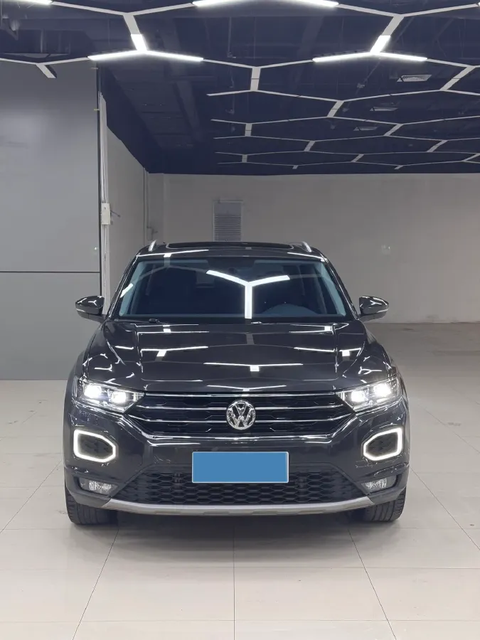 2020 Volkswagen T-Roc 1.4T 150HP L4 7DCT,autocango,china used car exporter,china ev exporter,chinese used car exporter,chinese used ev exporter