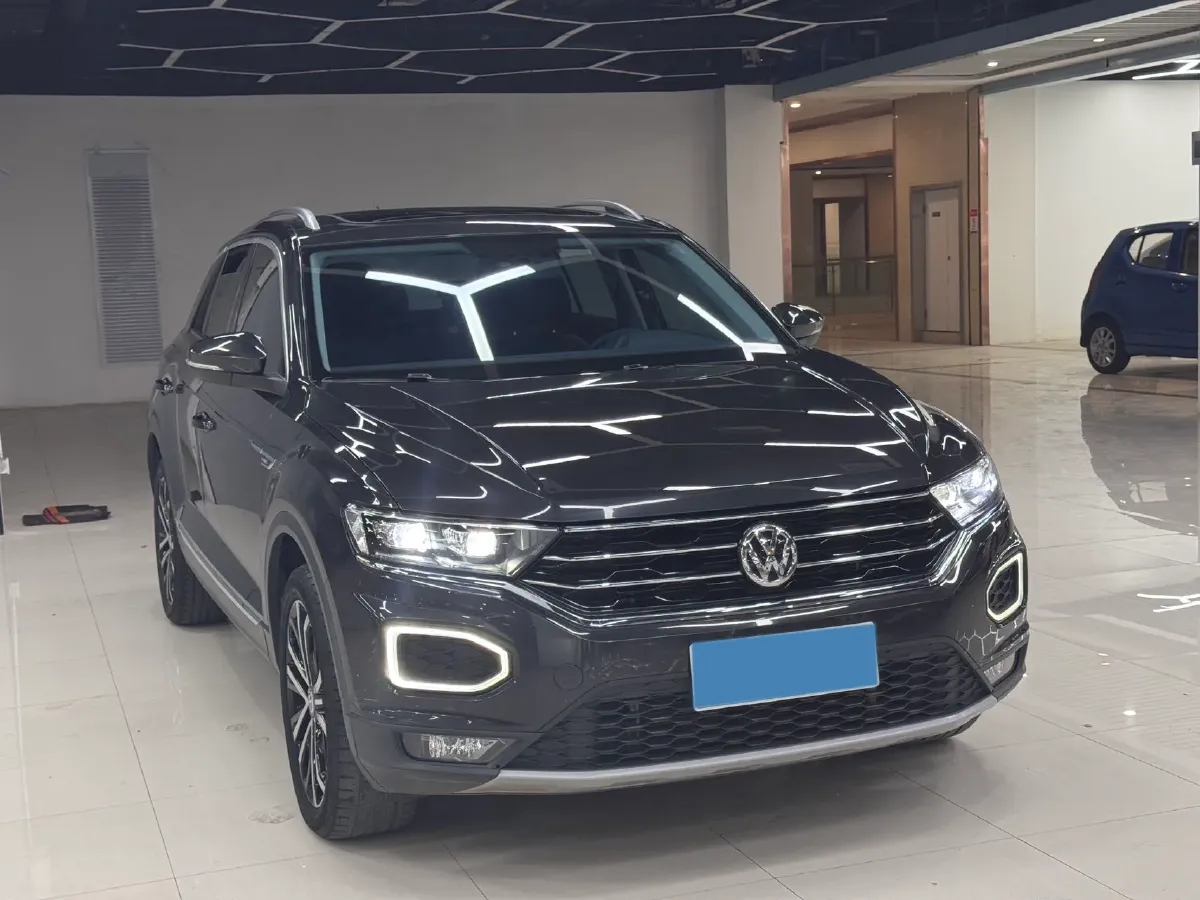 2020 Volkswagen T-Roc 1.4T 150HP L4 7DCT,autocango,china used car exporter,china ev exporter,chinese used car exporter,chinese used ev exporter