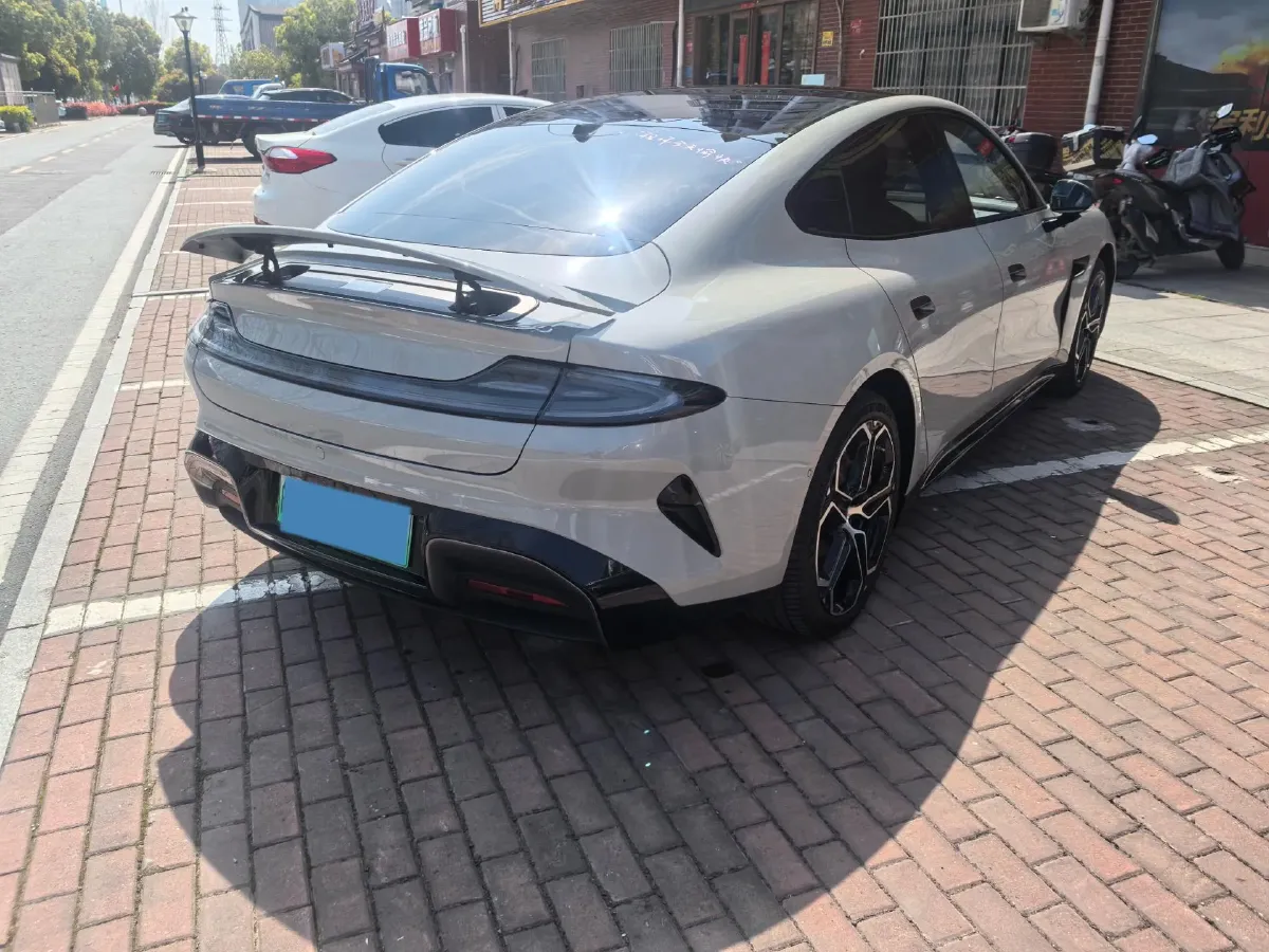 2024 MI SU7 BEV 94.3KWH,autocango,china used car exporter,china ev exporter,chinese used car exporter,chinese used ev exporter