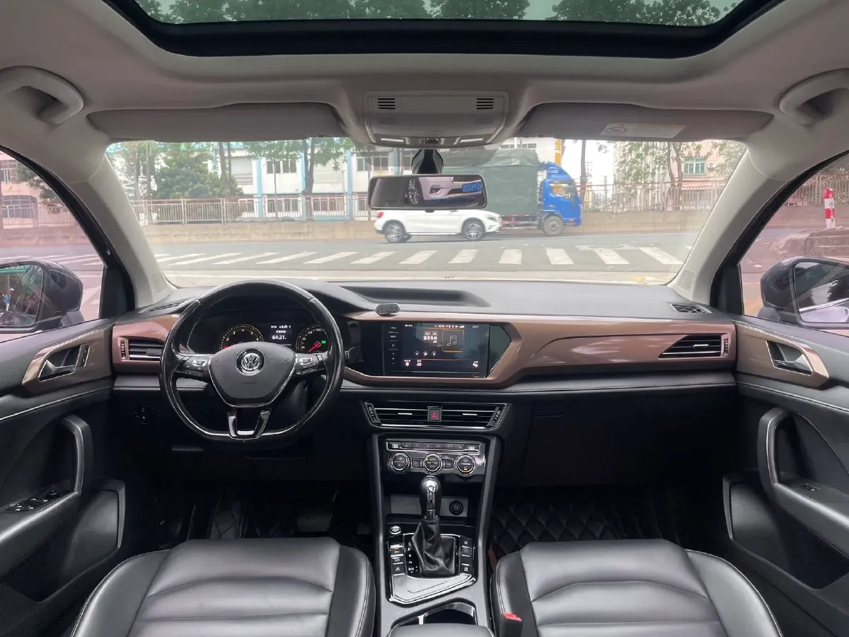 2021 Volkswagen Tharu 1.4T 150HP L4 7DCT,autocango,china used car exporter,china ev exporter,chinese used car exporter,chinese used ev exporter