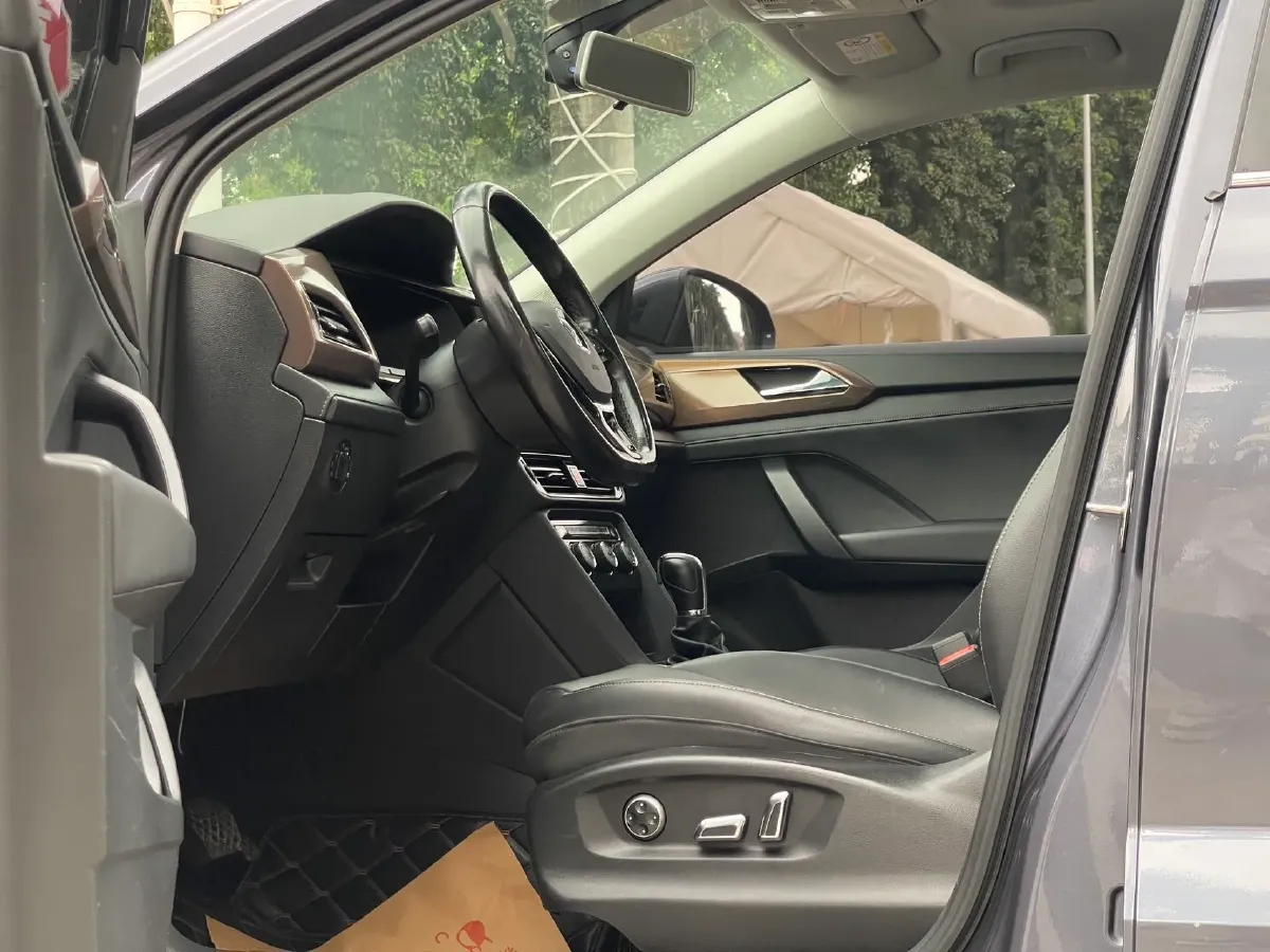 2021 Volkswagen Tharu 1.4T 150HP L4 7DCT,autocango,china used car exporter,china ev exporter,chinese used car exporter,chinese used ev exporter