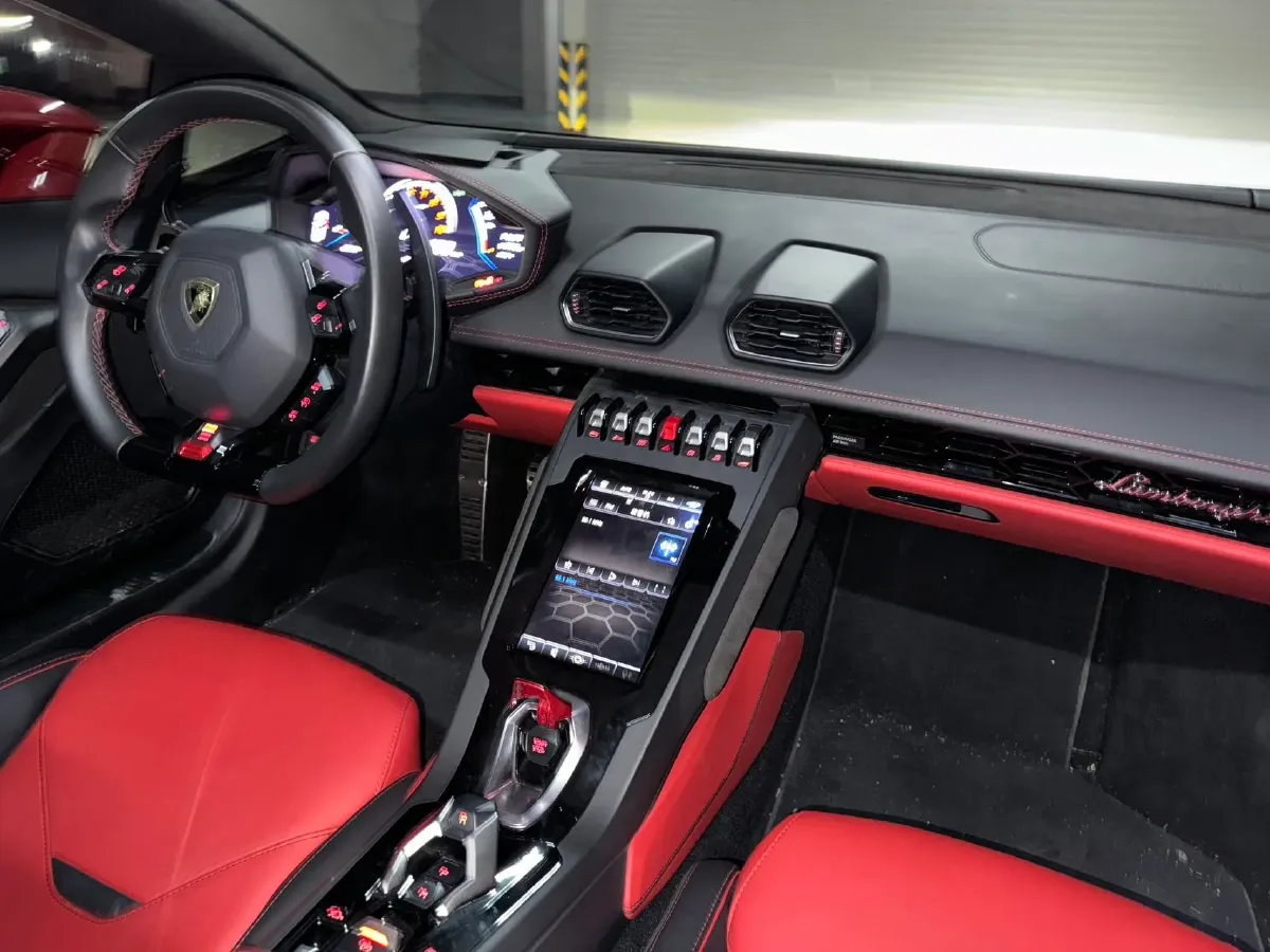 2019 Lamborghini Huracán 5.2L 640HP V10 7DCT,autocango,china used car exporter,china ev exporter,chinese used car exporter,chinese used ev exporter