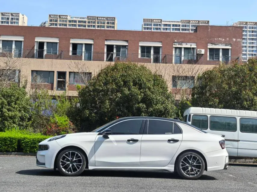 2022 LYNK&CO 03 2.0T 190HP L4 7DCT,autocango,china used car exporter,china ev exporter,chinese used car exporter,chinese used ev exporter