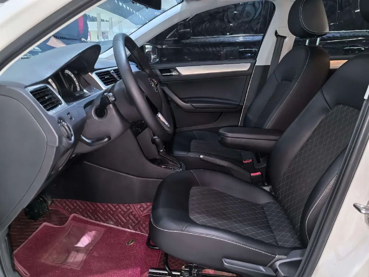 2018 Skoda Rapid 1.6L 110HP L4 6AT,autocango,china used car exporter,china ev exporter,chinese used car exporter,chinese used ev exporter