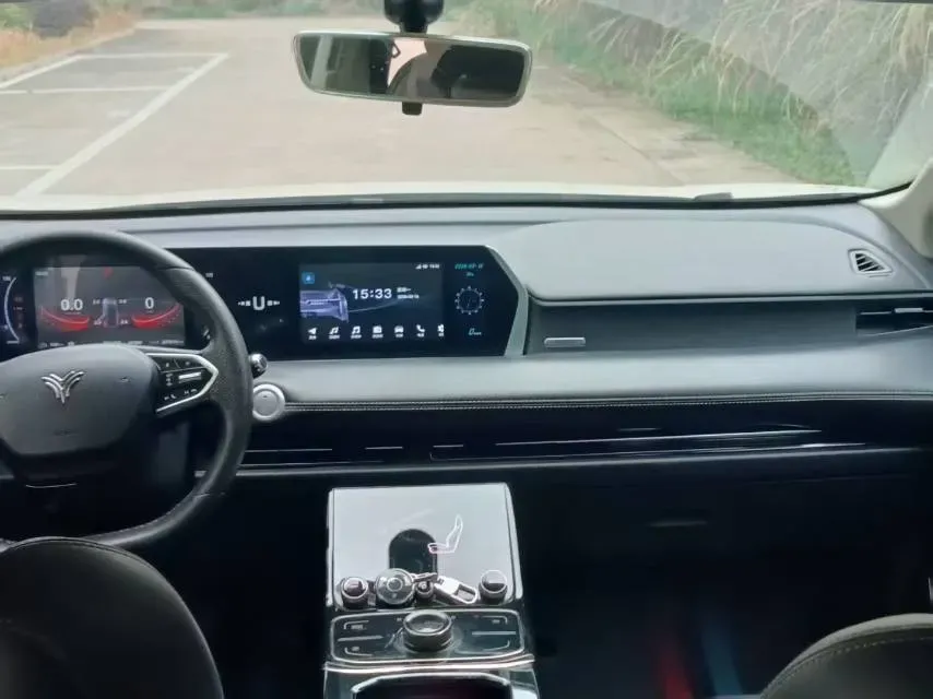 2022 Venucia Grand V 1.5T 190HP L4 7DCT,autocango,china used car exporter,china ev exporter,chinese used car exporter,chinese used ev exporter