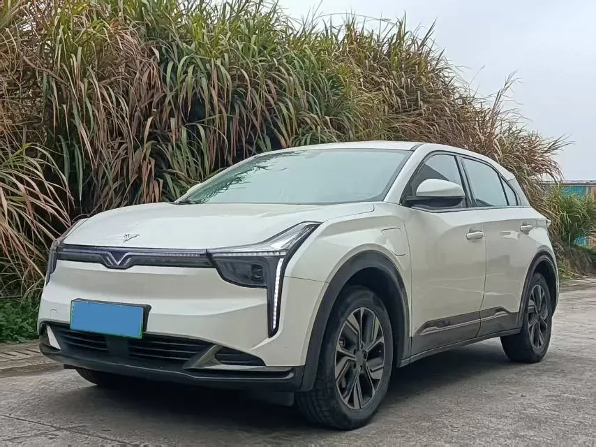 2022 Venucia Grand V 1.5T 190HP L4 7DCT,autocango,china used car exporter,china ev exporter,chinese used car exporter,chinese used ev exporter