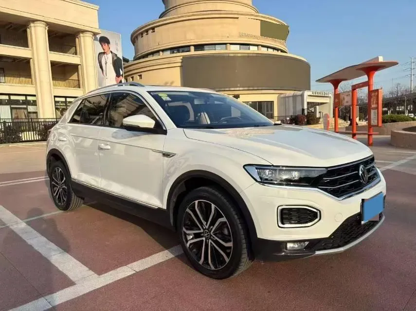 2021 Volkswagen T-Roc 1.4T 150HP L4 7DCT,autocango,china used car exporter,china ev exporter,chinese used car exporter,chinese used ev exporter