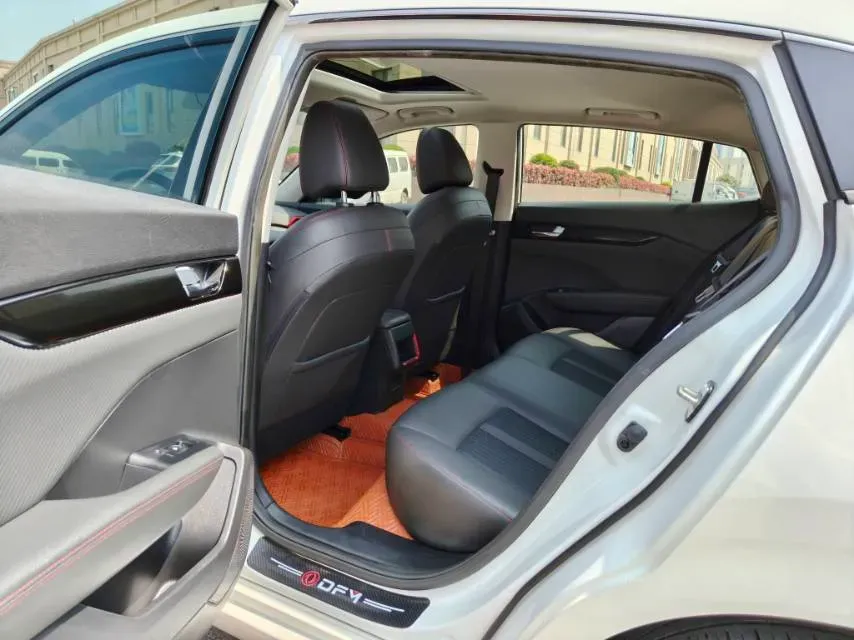 2021 DongFeng Aeolus YiXuan 1.5T 150HP L4 6DCT,autocango,china used car exporter,china ev exporter,chinese used car exporter,chinese used ev exporter