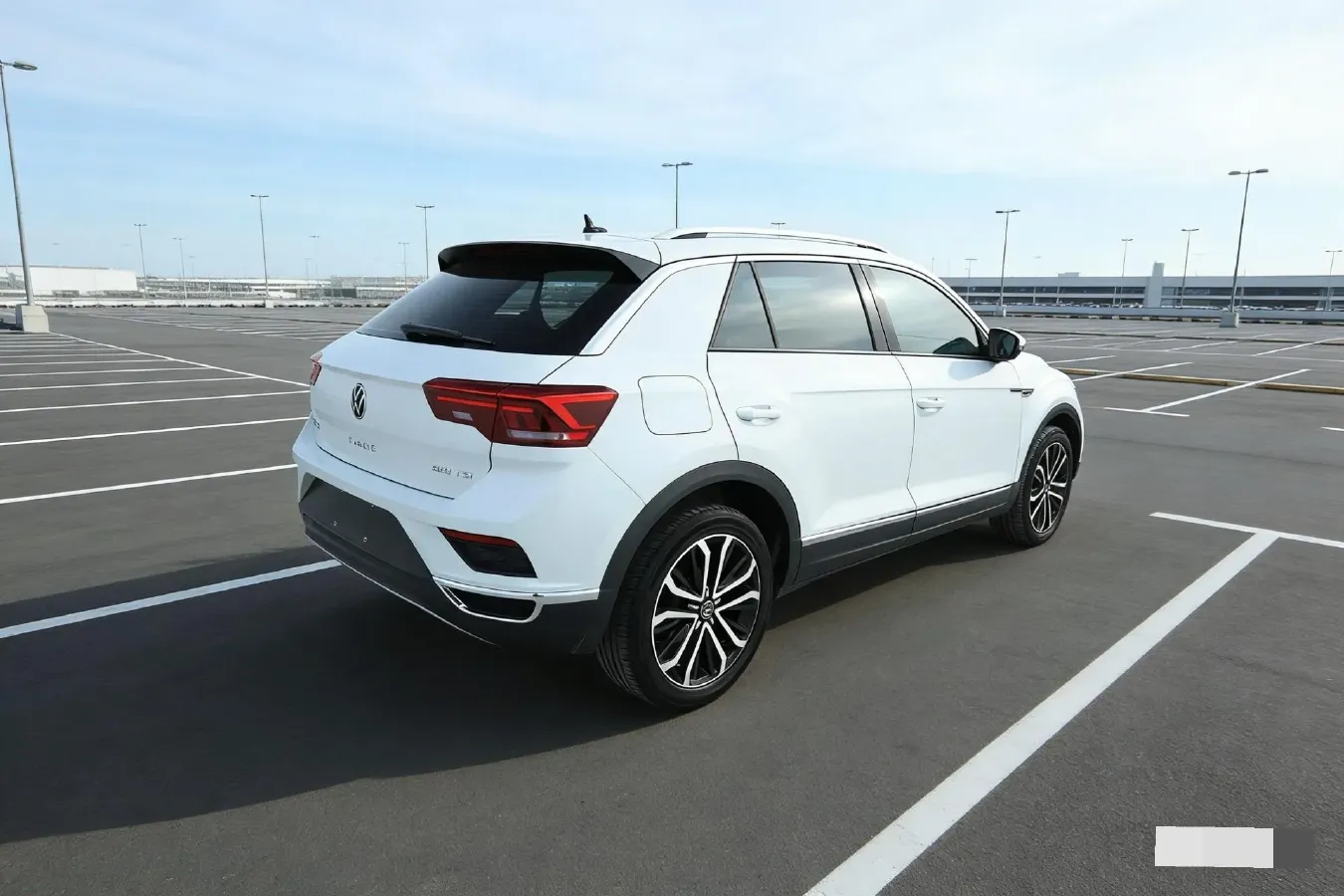 2022 Volkswagen T-Roc 1.4T 150HP L4 7DCT,autocango,china used car exporter,china ev exporter,chinese used car exporter,chinese used ev exporter