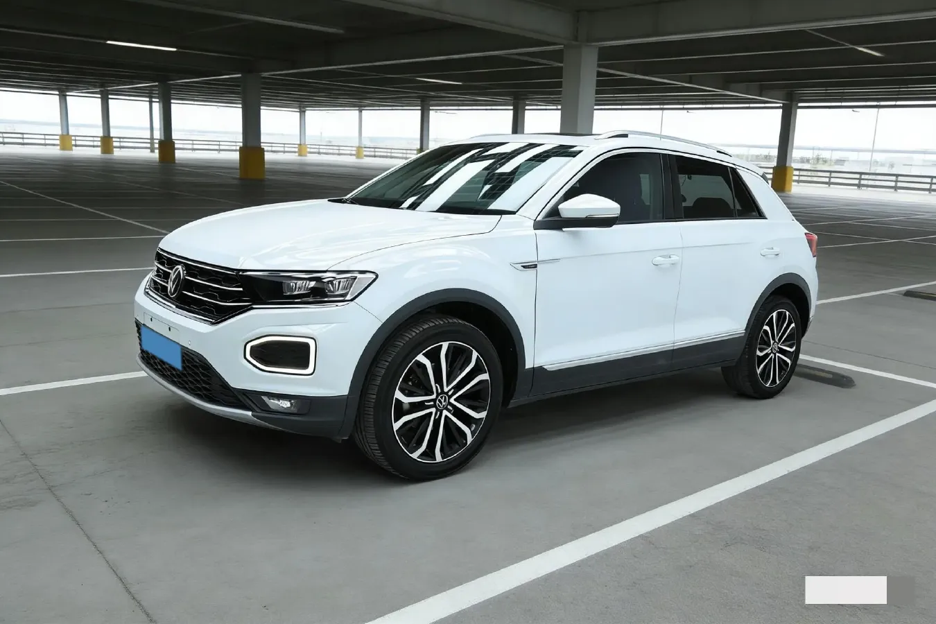 2022 Volkswagen T-Roc 1.4T 150HP L4 7DCT,autocango,china used car exporter,china ev exporter,chinese used car exporter,chinese used ev exporter