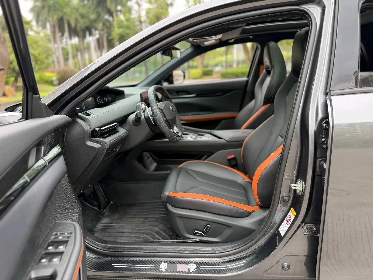 2023 ChangAn UNI-V 1.5T 188HP L4 7DCT,autocango,china used car exporter,china ev exporter,chinese used car exporter,chinese used ev exporter