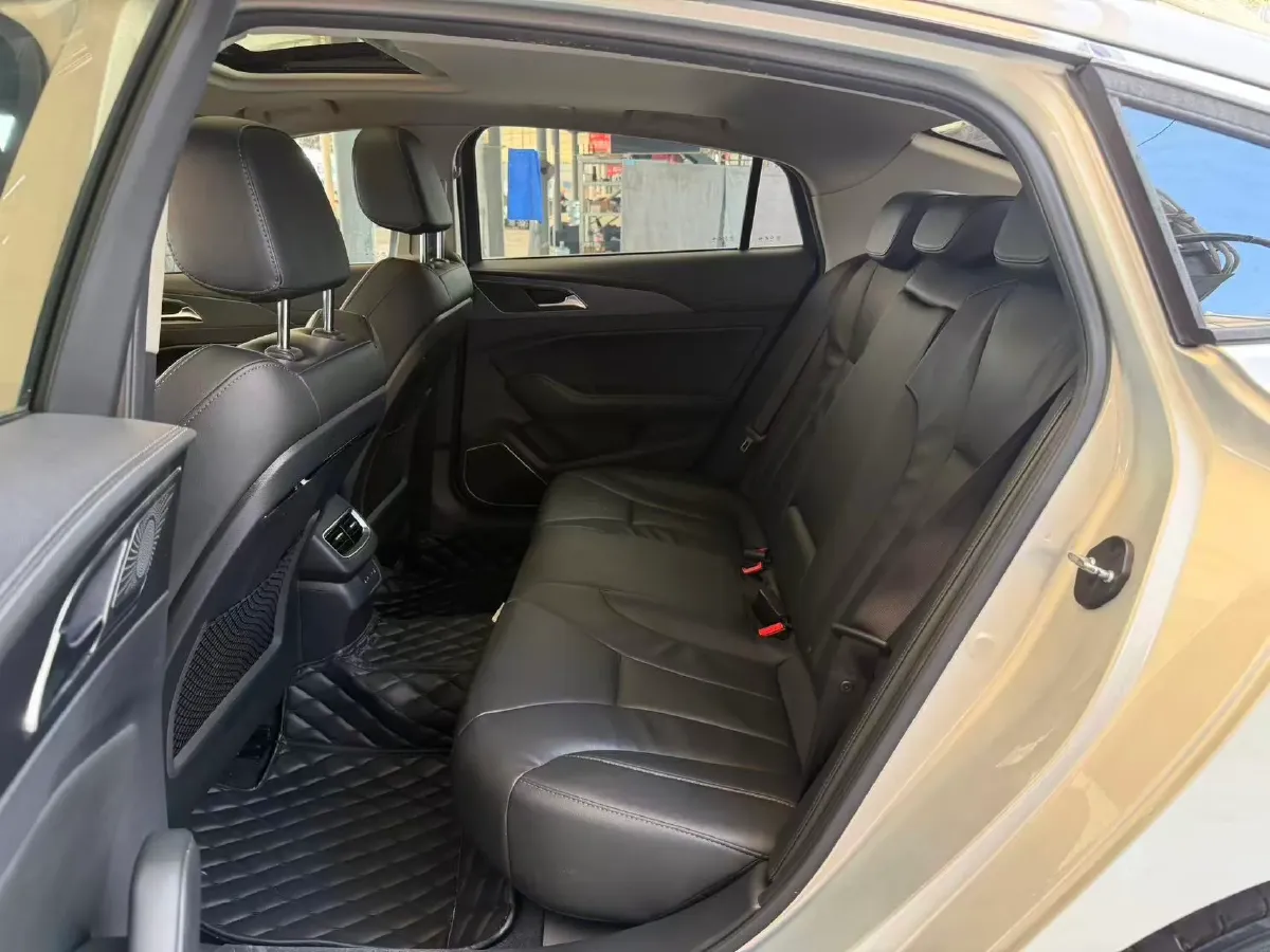 2020 HongQi H5 1.8T 197HP L4 6AT,autocango,china used car exporter,china ev exporter,chinese used car exporter,chinese used ev exporter