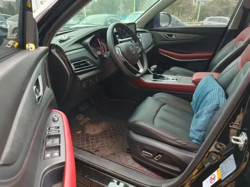 2022 ChangAn CS75 1.5T 180HP L4 7DCT,autocango,china used car exporter,china ev exporter,chinese used car exporter,chinese used ev exporter