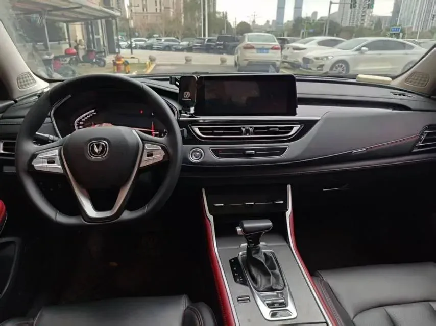 2022 ChangAn CS75 1.5T 180HP L4 7DCT,autocango,china used car exporter,china ev exporter,chinese used car exporter,chinese used ev exporter