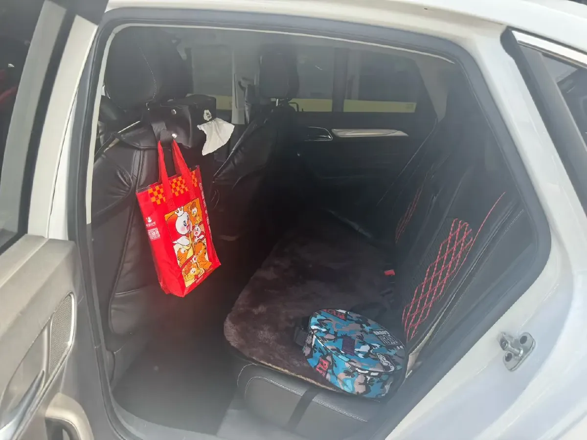 2017 Roewe i6 1.0T 125HP L3 2AT PHEV,autocango,china used car exporter,china ev exporter,chinese used car exporter,chinese used ev exporter