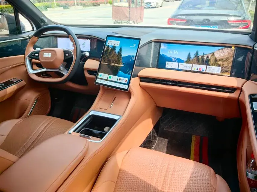 2025 Geely Galaxy L7 1.5L 112HP L4 1DHT PHEV 18.4KWH,autocango,china used car exporter,china ev exporter,chinese used car exporter,chinese used ev exporter