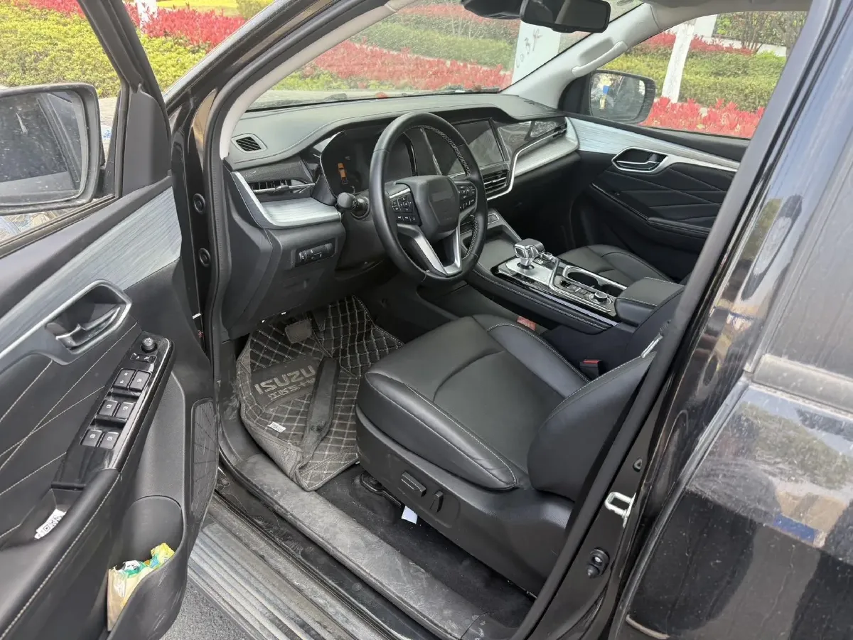 2023 Isuzu D-MAX 1.9T 177HP L4 8AT,autocango,china used car exporter,china ev exporter,chinese used car exporter,chinese used ev exporter