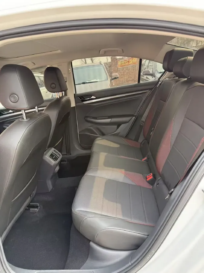 2021 Volkswagen Bora 1.5L 113HP L4 6AT,autocango,china used car exporter,china ev exporter,chinese used car exporter,chinese used ev exporter