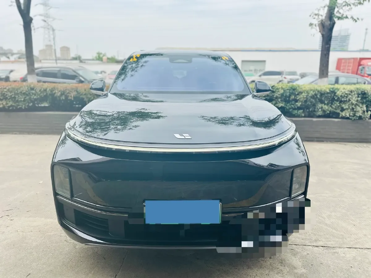 2023 Li L8 Range Extended 154HP REEV 40.9KWH,autocango,china used car exporter,china ev exporter,chinese used car exporter,chinese used ev exporter