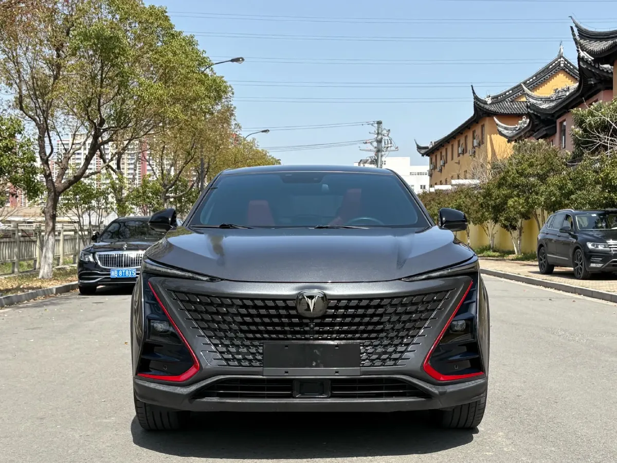 2020 ChangAn UNI-T 1.5T 180HP L4 7DCT,autocango,china used car exporter,china ev exporter,chinese used car exporter,chinese used ev exporter