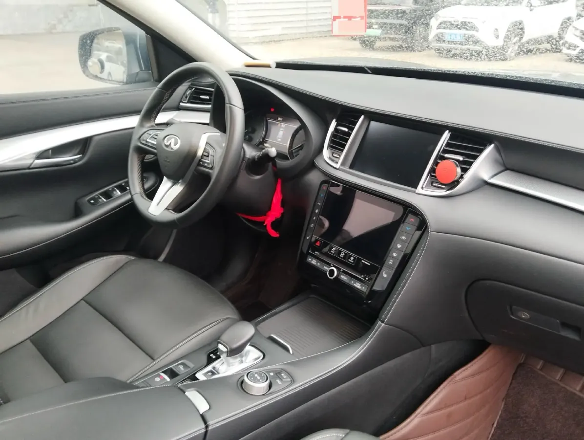 2020 Infiniti QX50 2.0T 245HP L4 CVT,autocango,china used car exporter,china ev exporter,chinese used car exporter,chinese used ev exporter